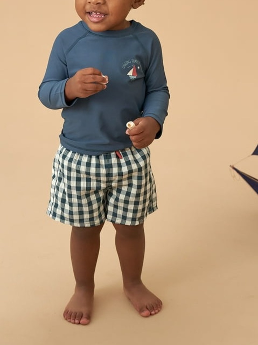 Modern Moments NWT 2T Gerber Toddler baby Boy swim trunks Rash guard Short Set